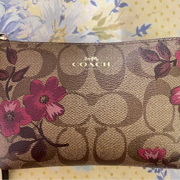 Coach Victorian Floral Print Wristlet - Picture 2 of 4